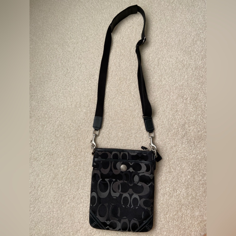 Genuine COACH black Signature Shoulder Swing Bag Crossbody Purse